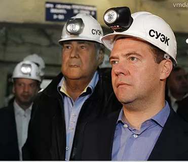 KL4.5LM コードレスデジタル鉱山用ヘッドランプ 高輝度 ポータブル 充電式 鉱夫用 8